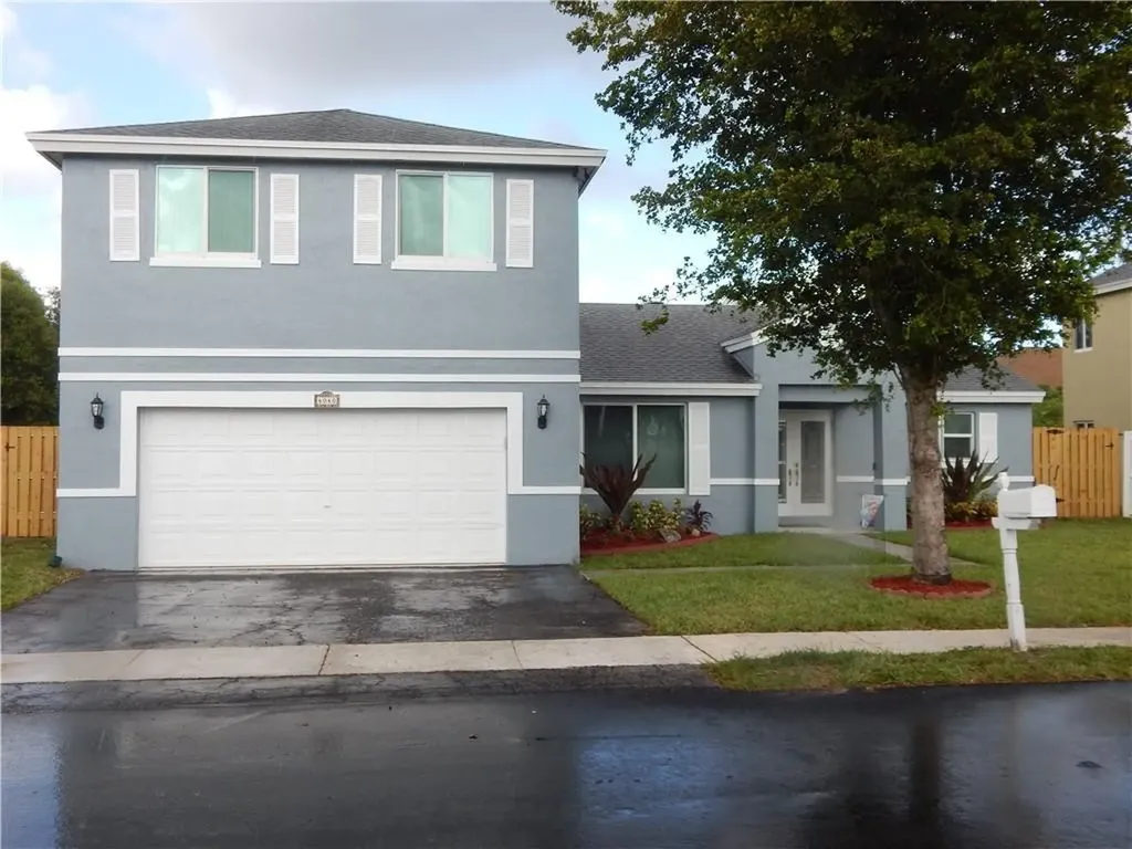 4040 SW 70th Terrace Davie FL 33314