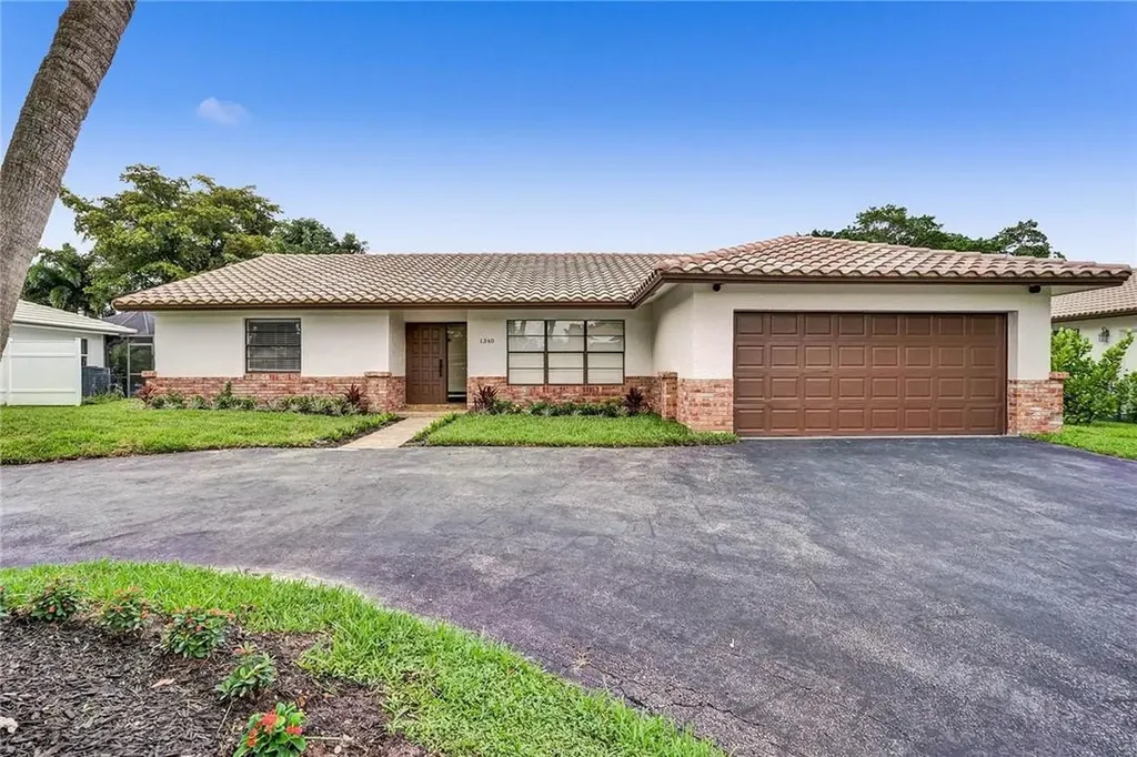 1340 NW 93rd Terrace Plantation FL 33322