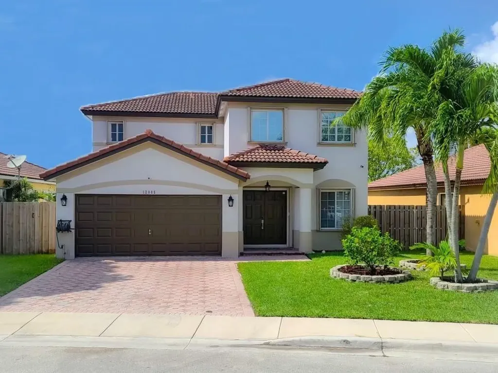 12085 SW 135th Terrace Miami FL 33186