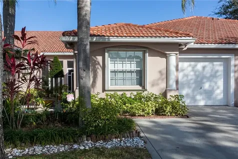 18463 Via Di Sorrento Boca Raton FL 33496