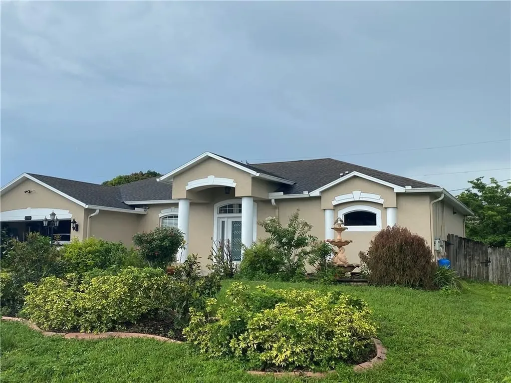 1709 SW Finch Lane Port St Lucie FL 34953