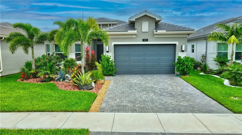 7673 Francisca Club Lane Delray Beach FL 33446