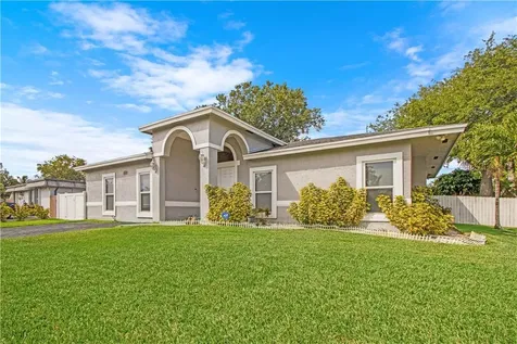7813 NW 69th Terrace Tamarac FL 33321
