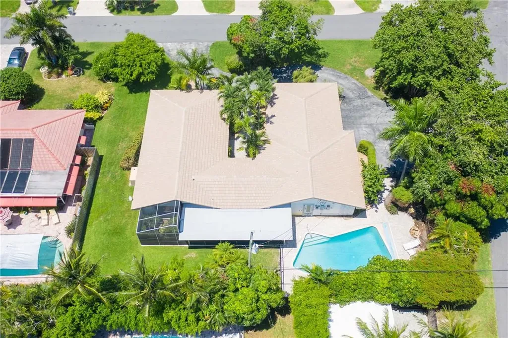 2820 NE 8th Street Pompano Beach FL 33062