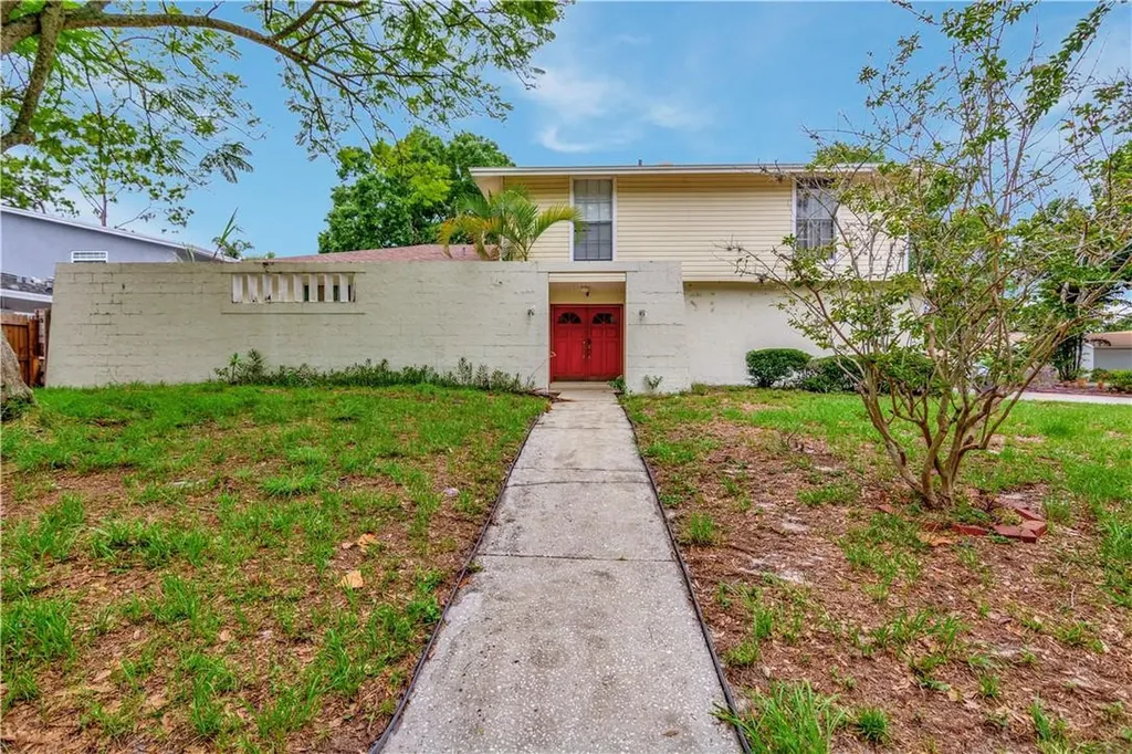 7032 Oakview Circle Tampa FL 33634