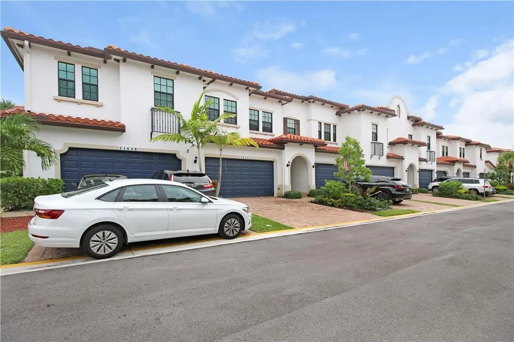 11634 SW 13th Lane Pembroke Pines FL 33025