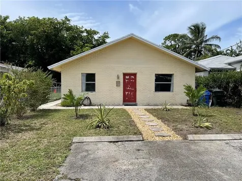 321 NE 34th Street Oakland Park FL 33334