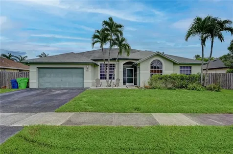 934 SW 149th Way Sunrise FL 33326