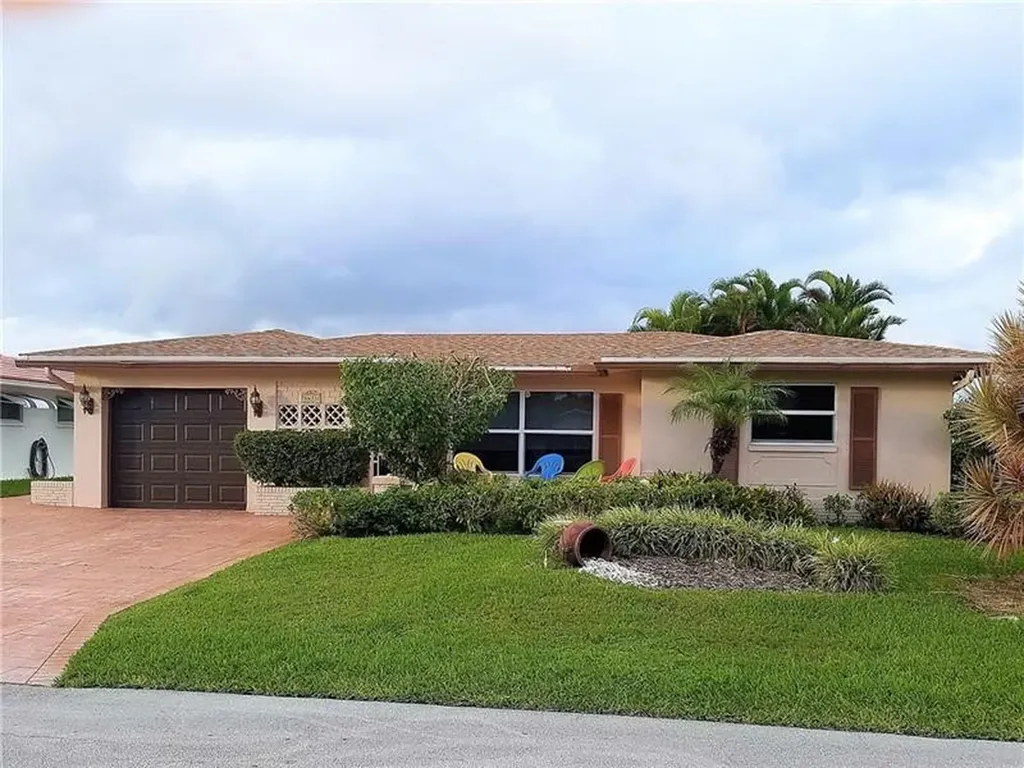 6611 NW 57th Court Tamarac FL 33321