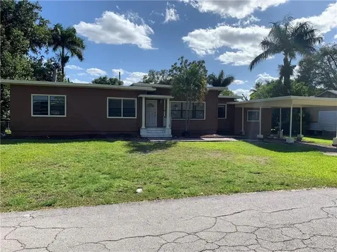 132 NW Avenue I Belle Glade FL 33430
