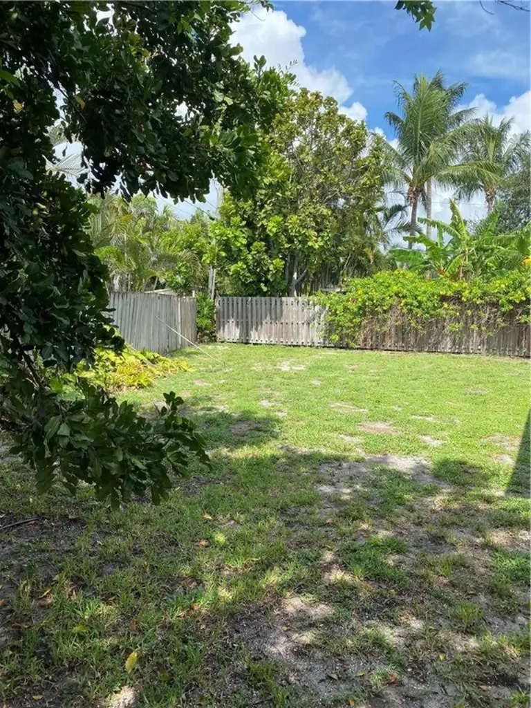 5221 NE 20th Avenue Fort Lauderdale FL 33308