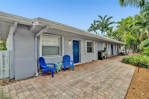 740 NE 37th Street Oakland Park FL 33334