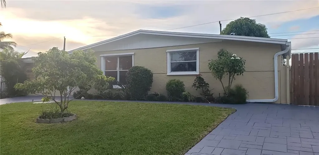 5701 SW 38th Court Davie FL 33314