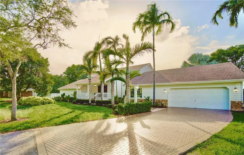 15131 SW 145th Street Miami FL 33196