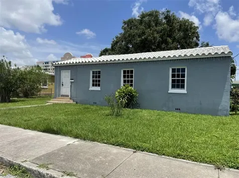 1381 NW 52nd Street Miami FL 33142