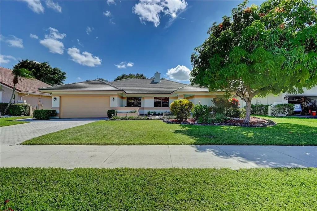 2201 SW 97th Road Davie FL 33324