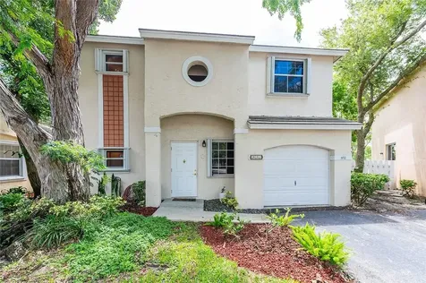 852 NW 98th Avenue Plantation FL 33324