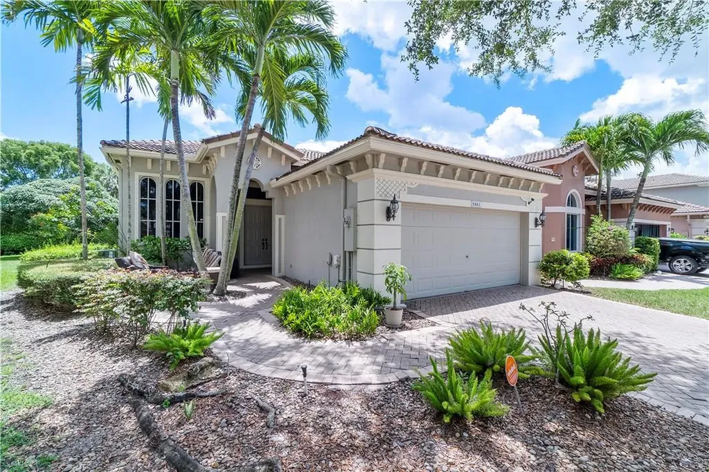 5881 NW 124th Way Coral Springs FL 33076