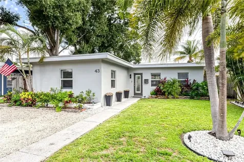 43 NE 25th Street Wilton Manors FL 33305