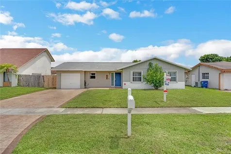 8561 NW 46th Street Lauderhill FL 33351