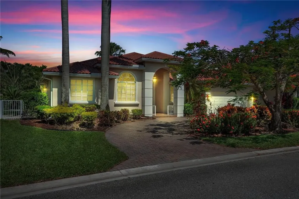 423 NW 118th Avenue Coral Springs FL 33071