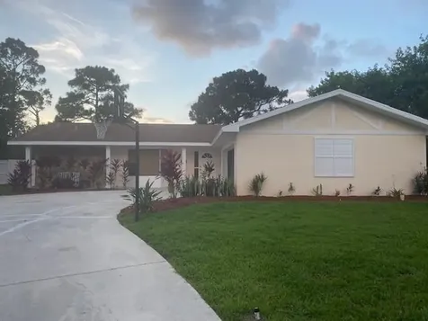 2900 SW Bridge Street Port St Lucie FL 34953