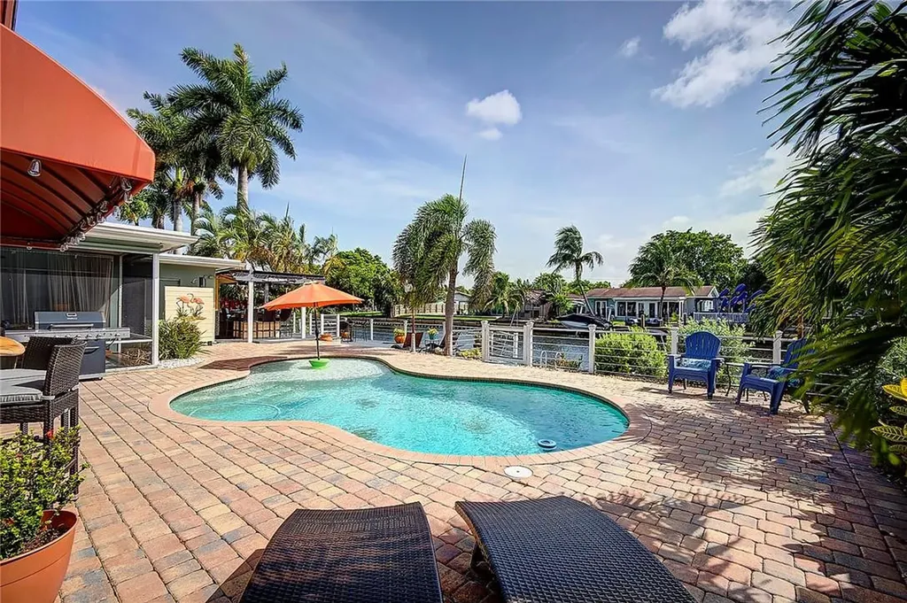 2011 NW 36th Street Oakland Park FL 33309