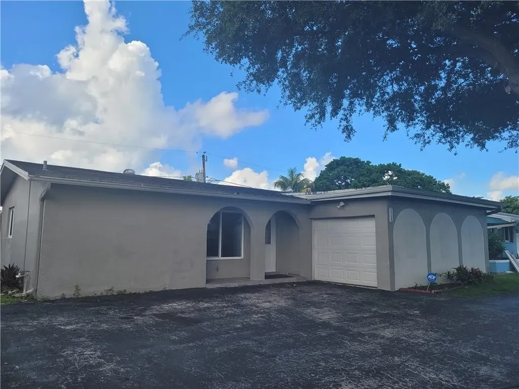 9700 NW 25th Street Sunrise FL 33322