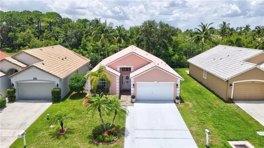 1562 Carriage Brooke Drive Wellington FL 33414