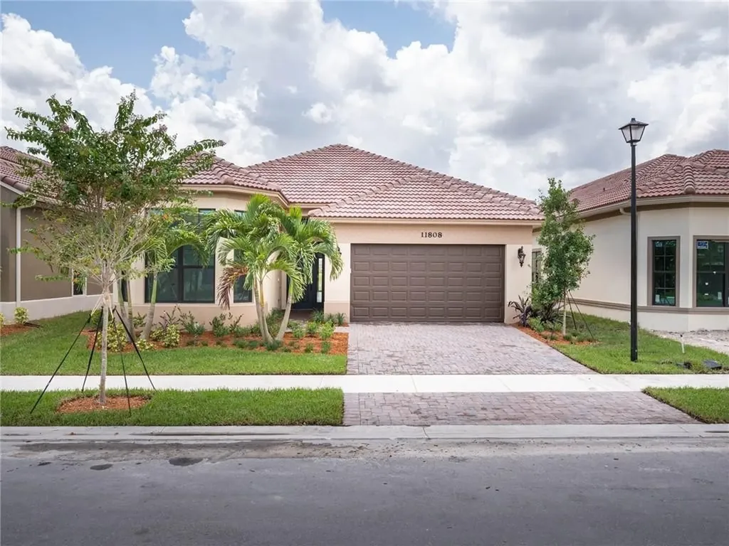 11808 Fortress Run Parkland FL 33076