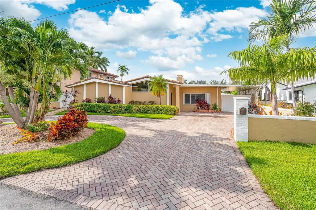2624 SE 13th Court Pompano Beach FL 33062