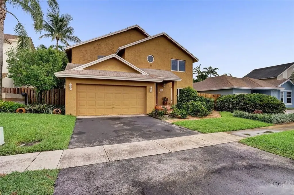 9631 SW 9th Court Pembroke Pines FL 33025