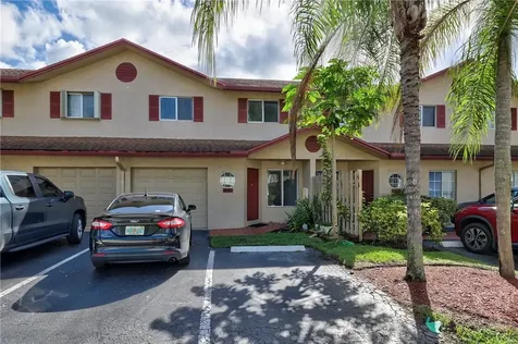 9767 NW 37th Street Sunrise FL 33351