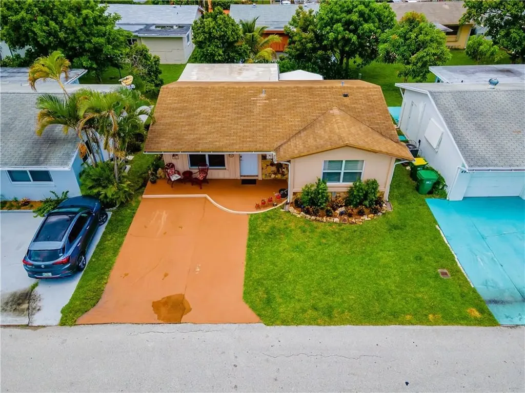 4949 NW 55th Street Tamarac FL 33319