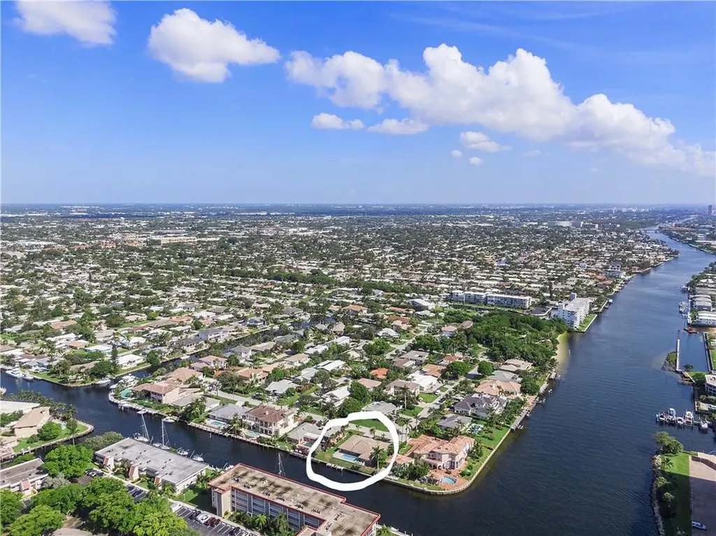 3100 NE 51st Street Lighthouse Point FL 33064