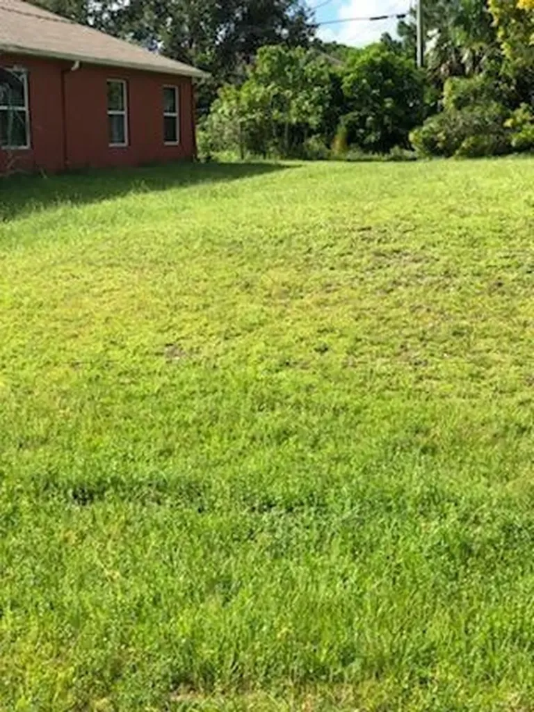 880 SW Trouville Avenue Port St Lucie FL 34953