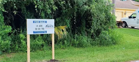 320 SW Enon Street Port St Lucie FL 34953