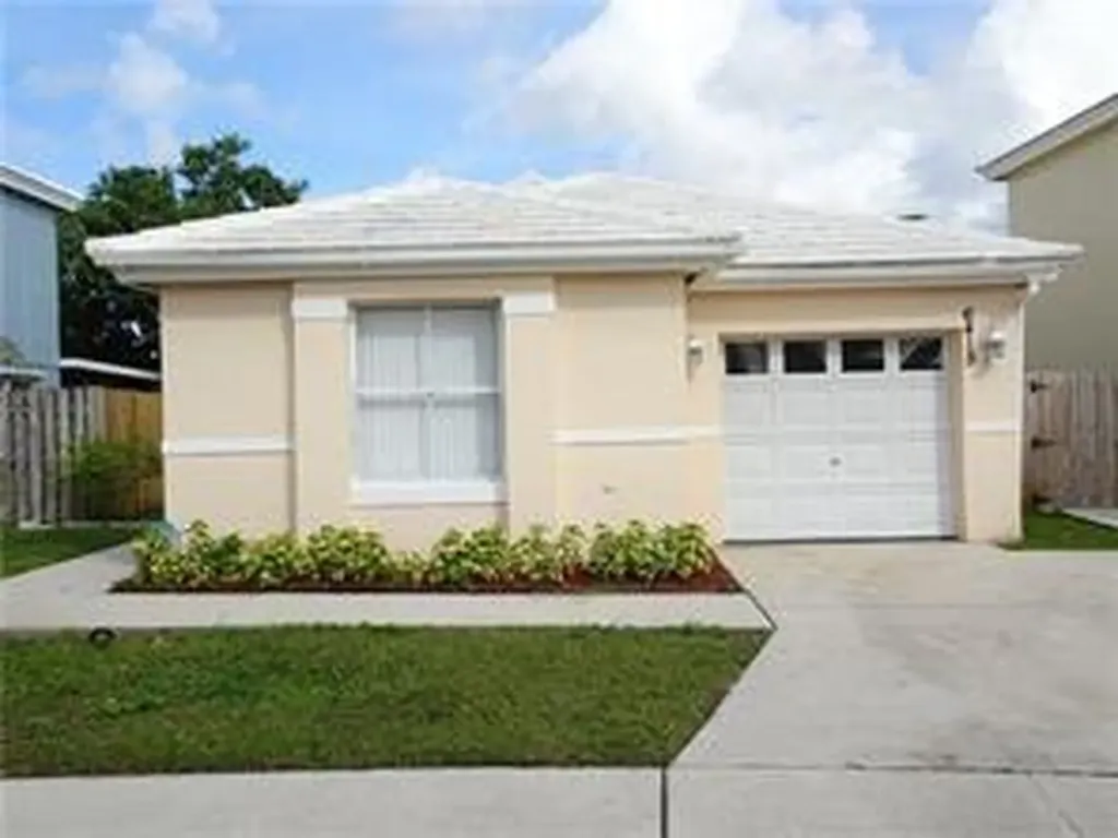 6415 Amberjack Terrace Margate FL 33063