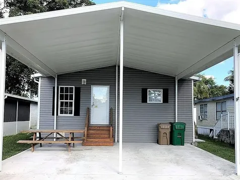 920 SW 131st Way Davie FL 33325