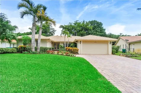 10020 NW 3rd Place Coral Springs FL 33071