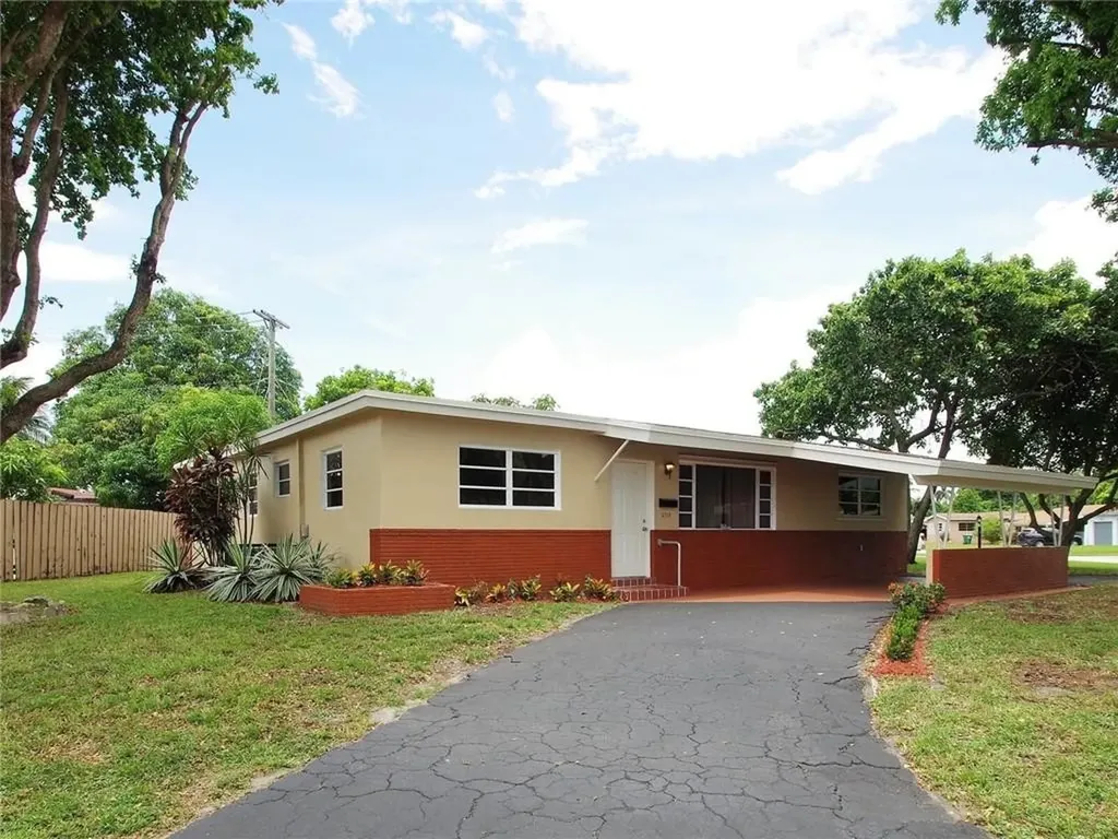 2718 Casablanca Drive Miramar FL 33023