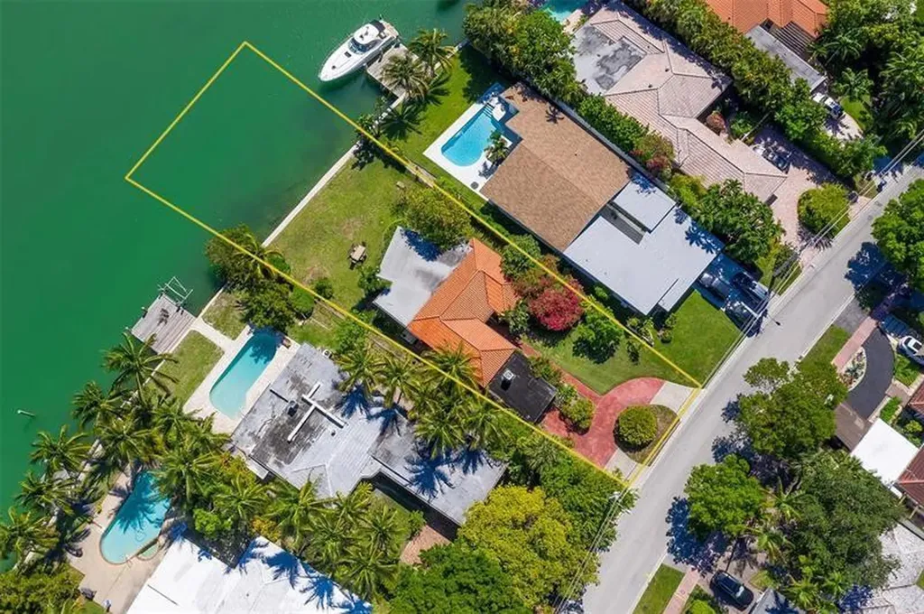 271 N Shore Drive Miami Beach FL 33141