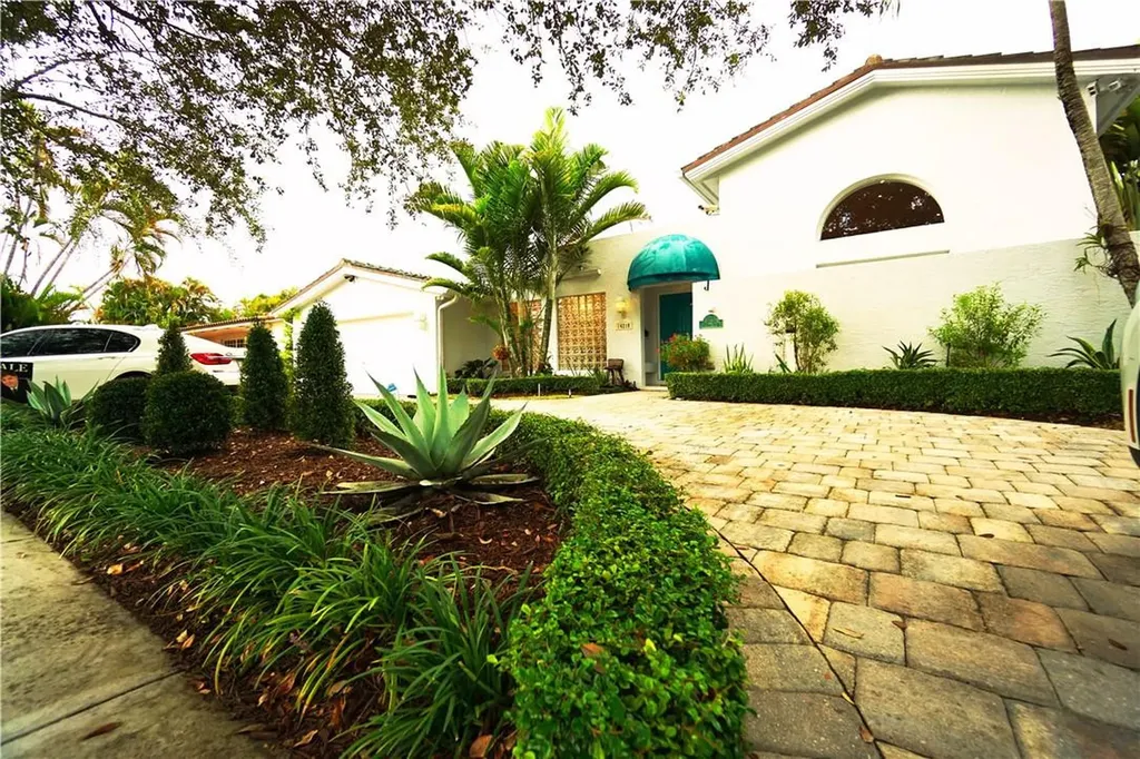 14210 Cypress Court Miami Lakes FL 33014