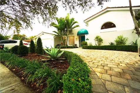 14210 Cypress Court Miami Lakes FL 33014