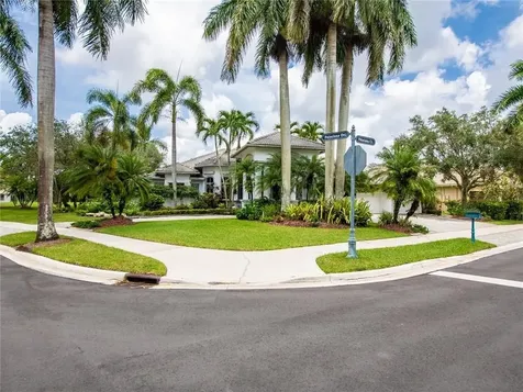 2418 Poinciana Court Weston FL 33327