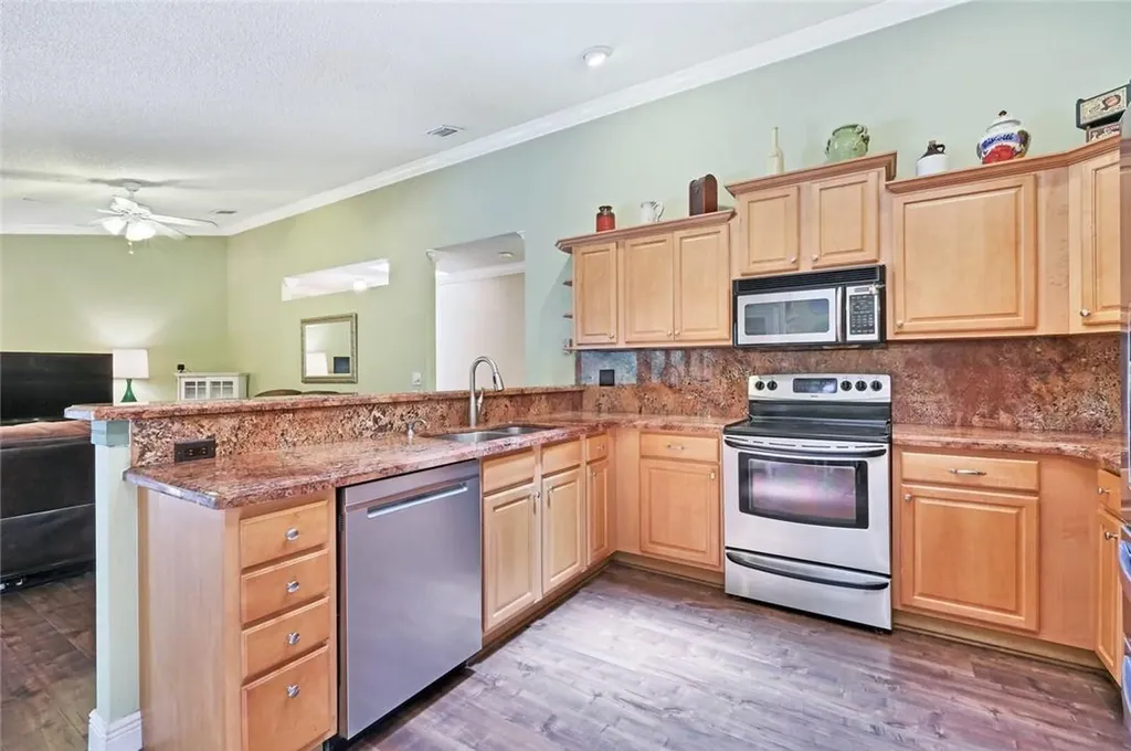 4940 NW 92nd Terrace Coral Springs FL 33067