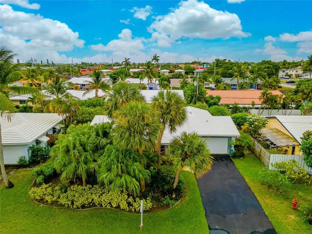 1520 NE 52nd Street Oakland Park FL 33334