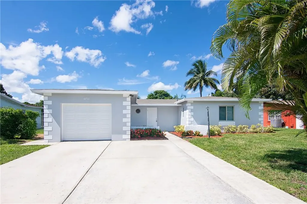 6731 SW 7th Place North Lauderdale FL 33068