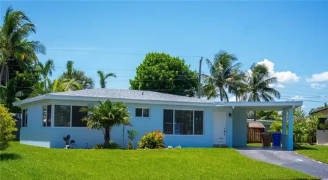916 SE 15 Street Deerfield Beach FL 33441
