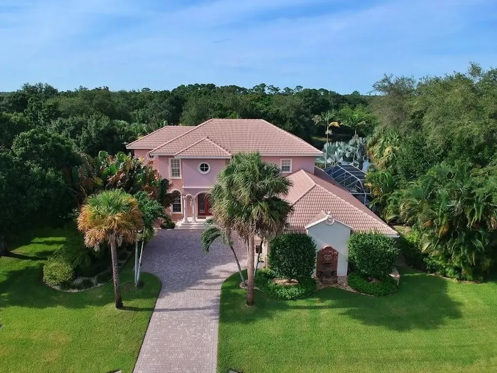 2304 Winding Creek Lane Fort Pierce FL 34981